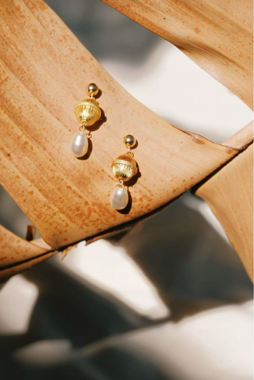 Dawn Star Teardrop Pearl Earrings