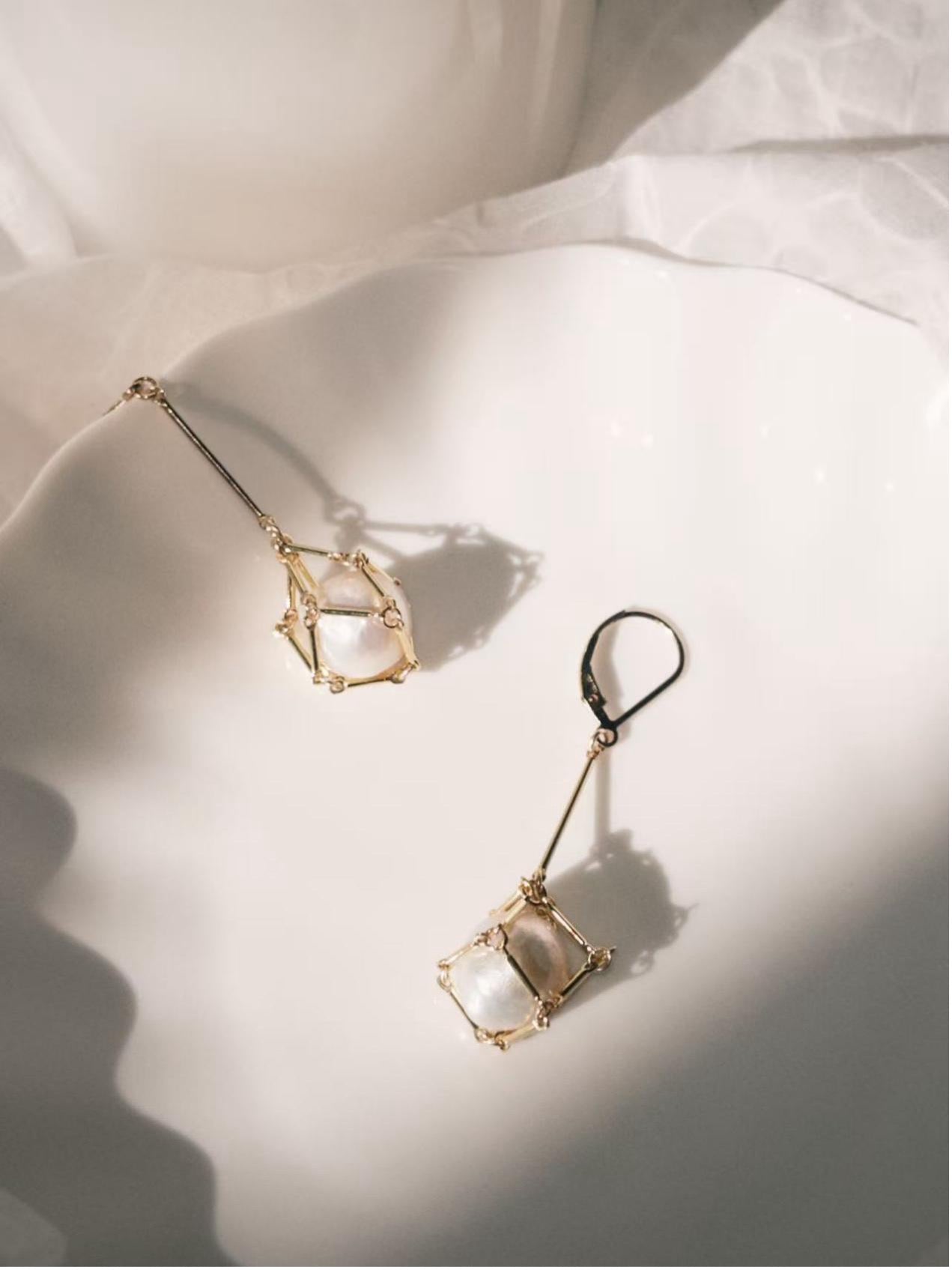 Eternal Pearl Mesh Earrings