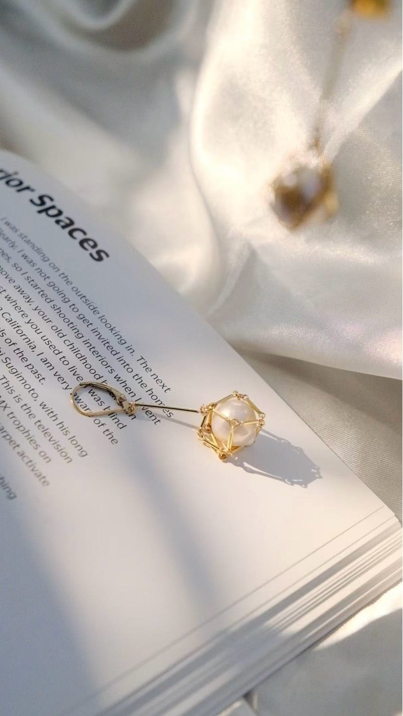 Eternal Pearl Mesh Earrings